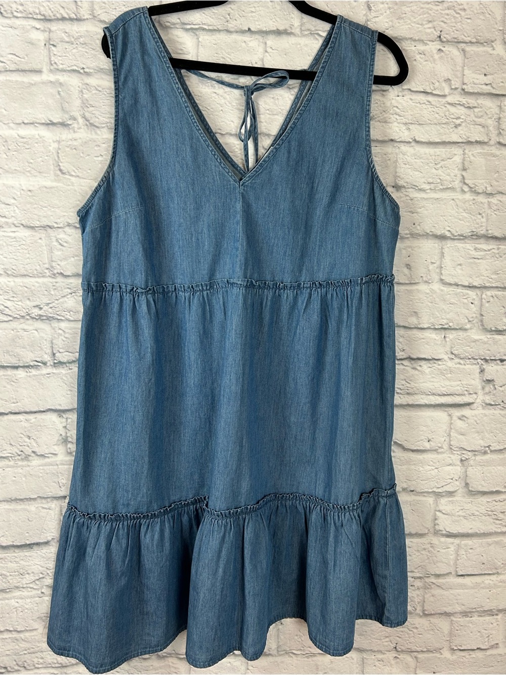 True Craft 1X Chambray Denim Tiered Dress Blue Sleeveless V Neck